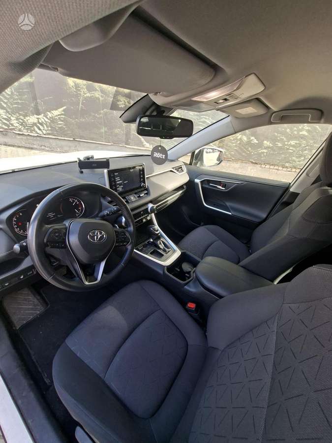 Toyota RAV4 - 4