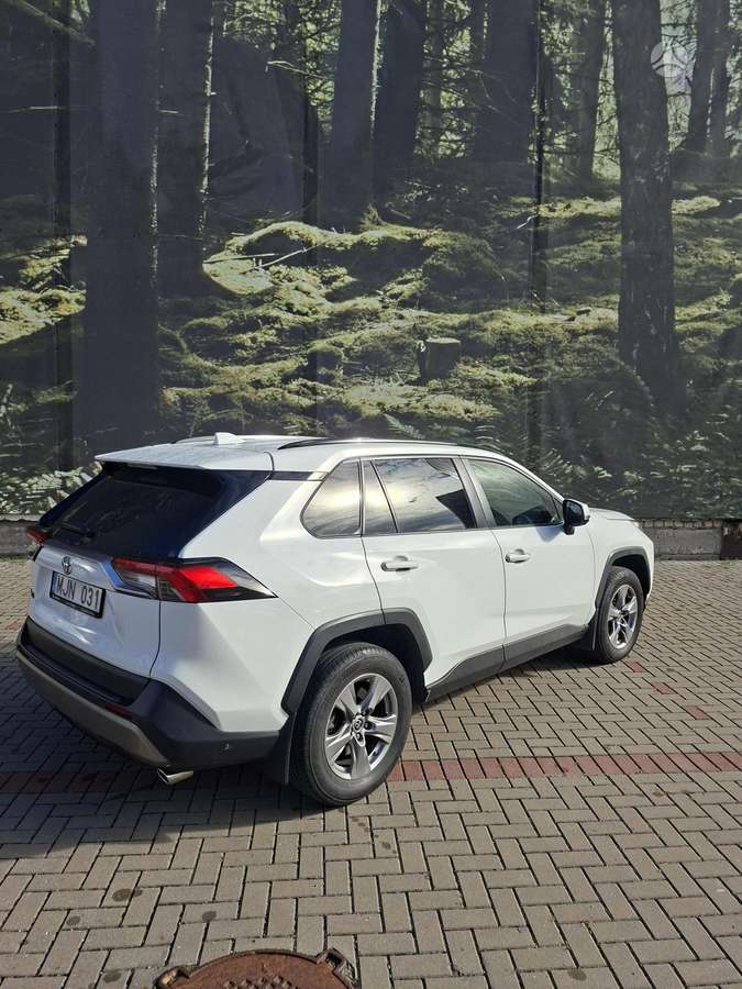 Toyota RAV4 - 2