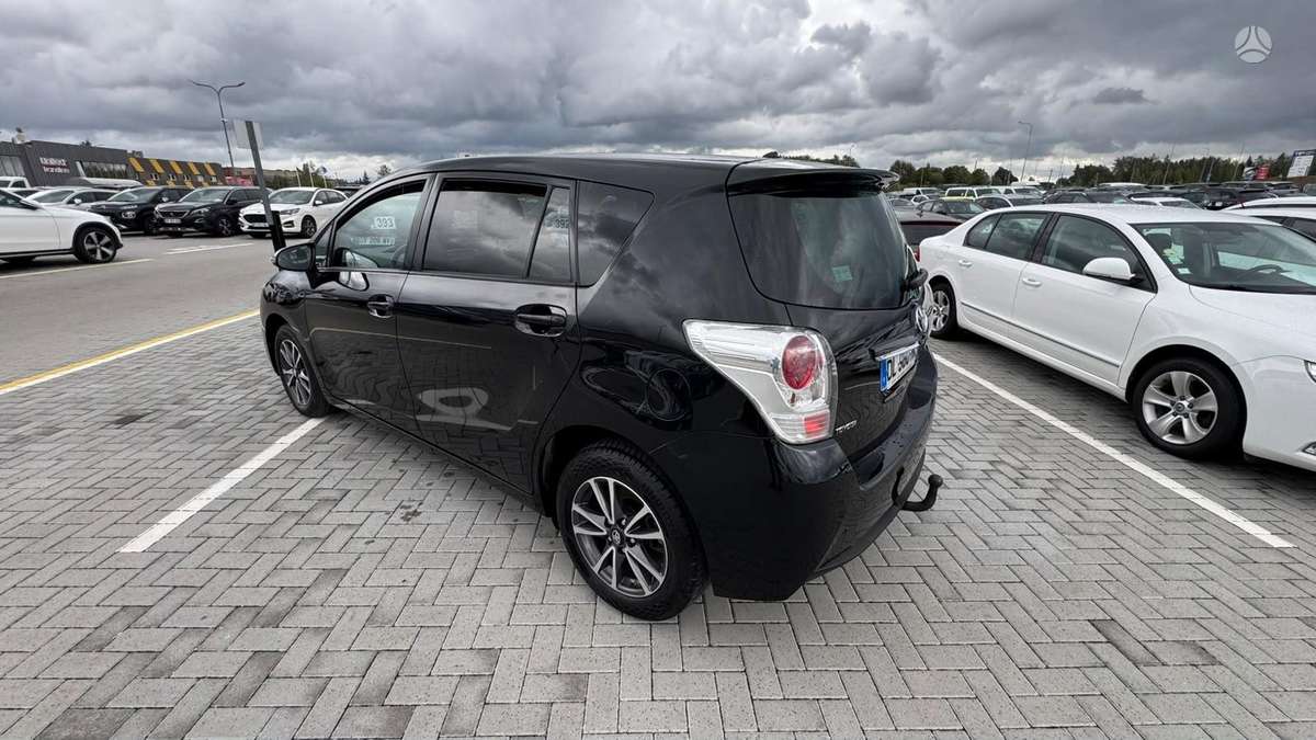 Toyota Verso - 4