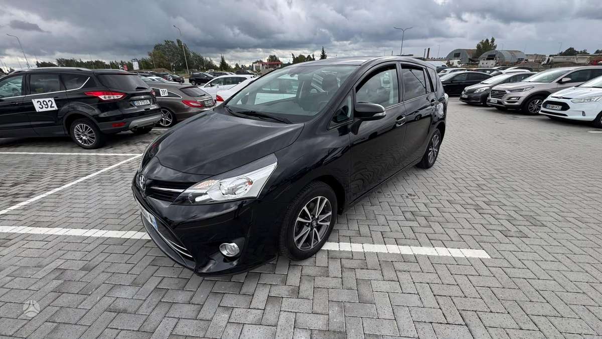 Toyota Verso - 1