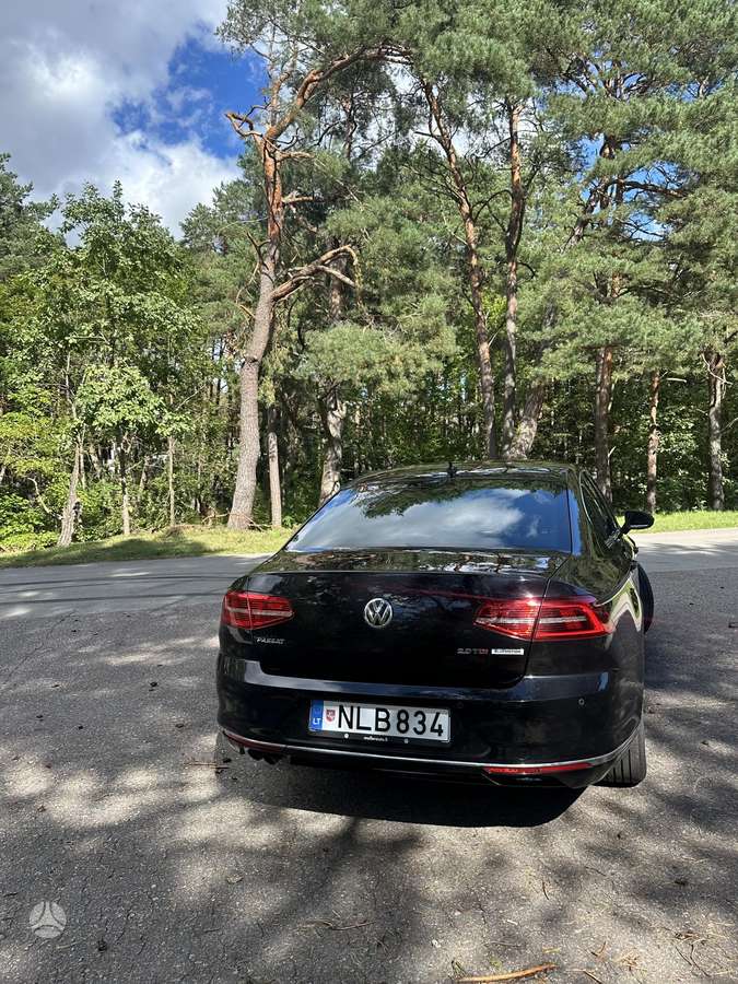 Volkswagen Passat - 5