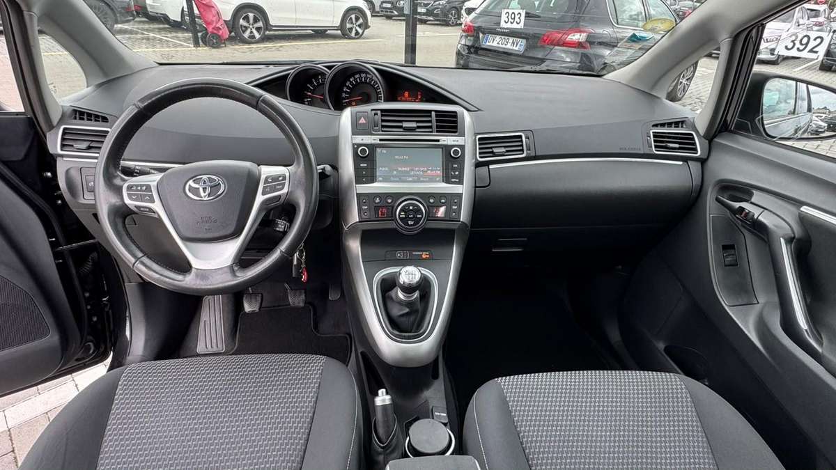 Toyota Verso - 8