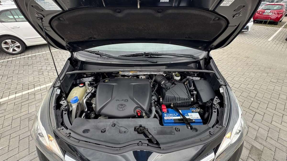 Toyota Verso - 5