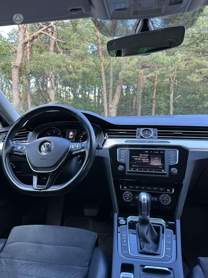 Volkswagen Passat - 7