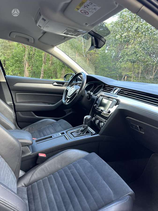 Volkswagen Passat - 8