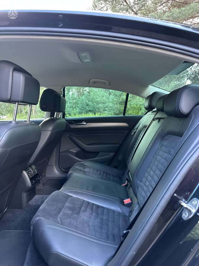 Volkswagen Passat - 10