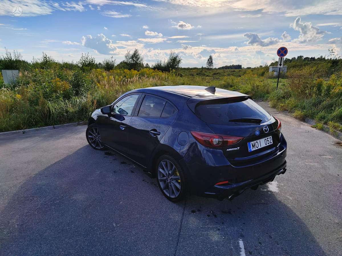 Mazda 3, 2.2 l., saloon / sedan