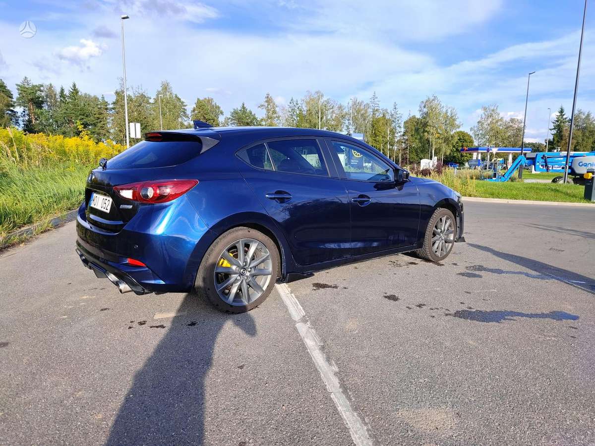 Mazda 3, 2.2 l., saloon / sedan