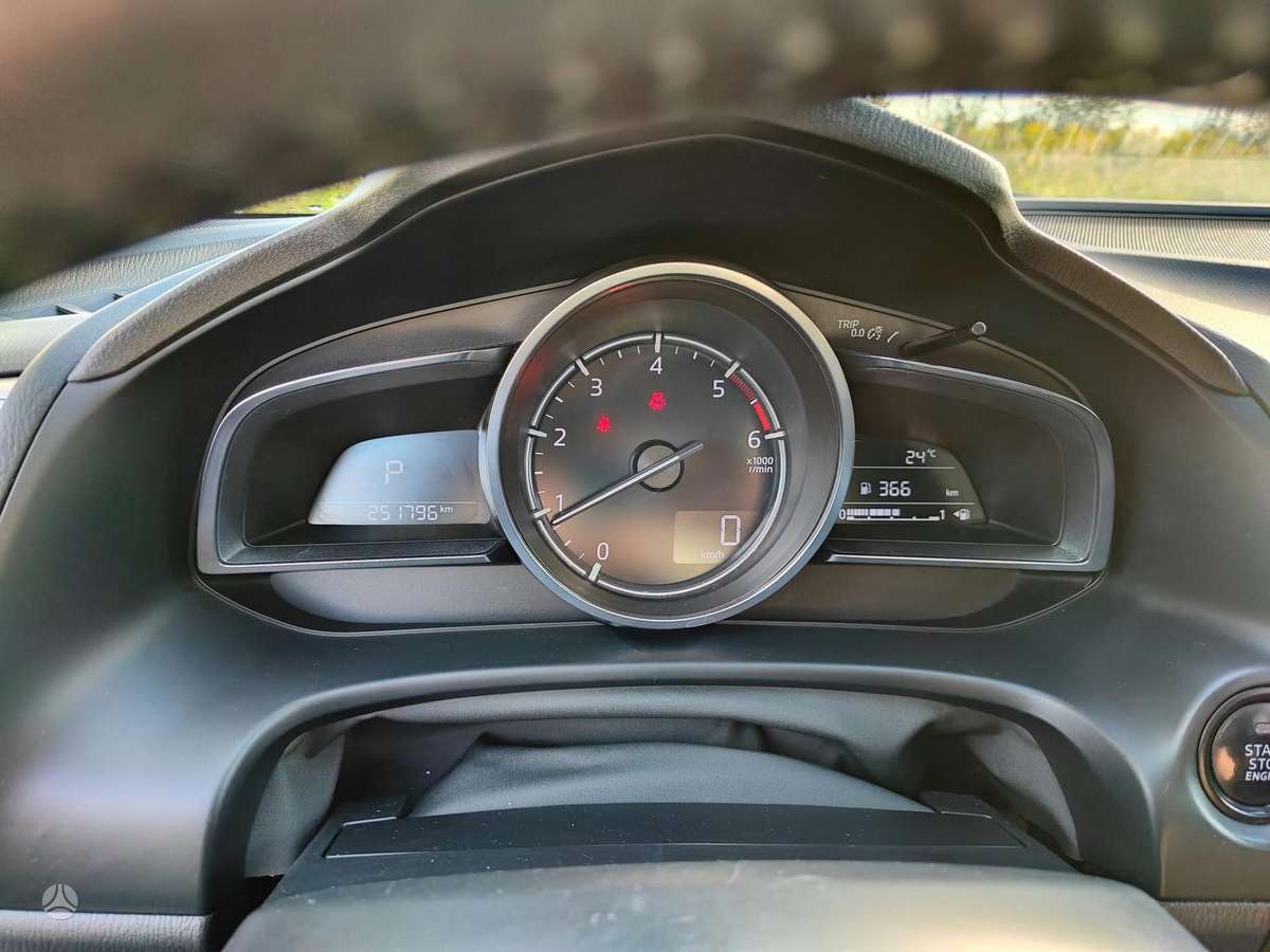 Mazda 3, 2.2 l., saloon / sedan
