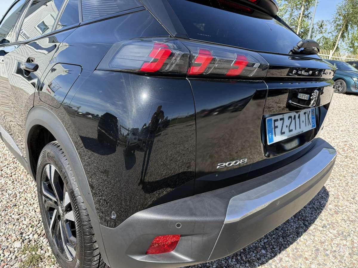 Peugeot 2008 - 10