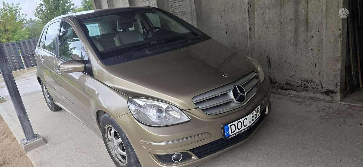 Mercedes-Benz B150 - 12