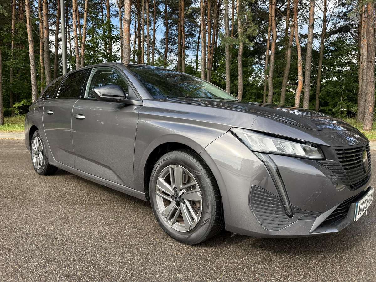 Peugeot 308, 1.2 l., Универсал