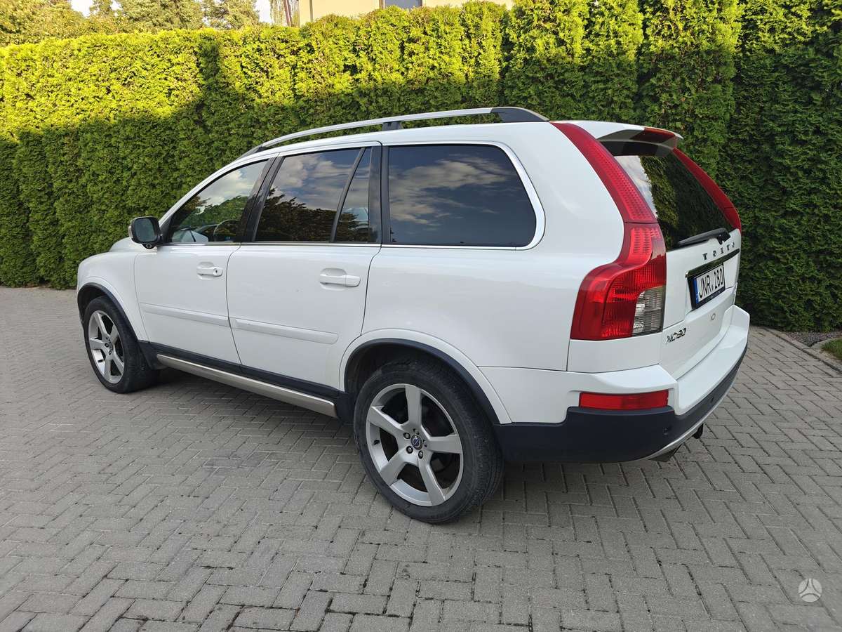 Volvo XC90 - 2