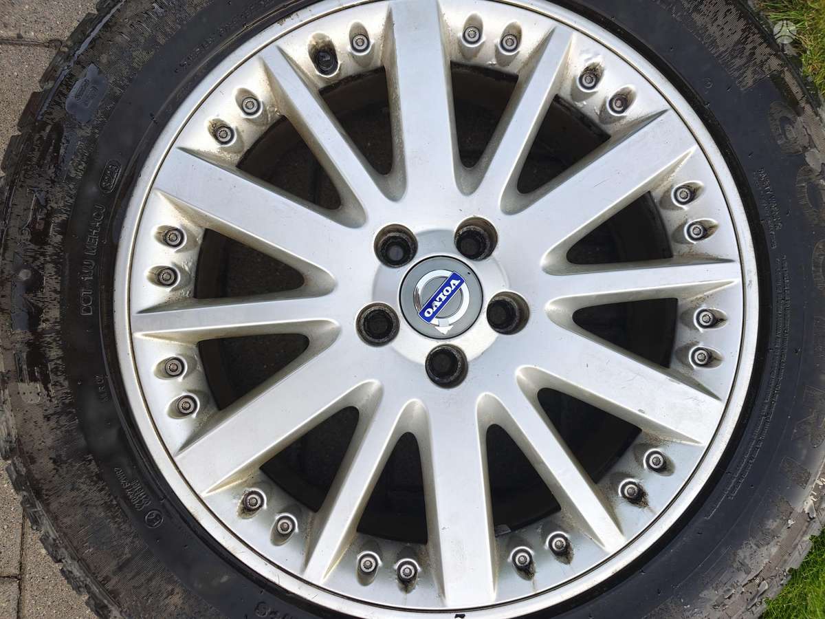 Volvo XC90 - 12