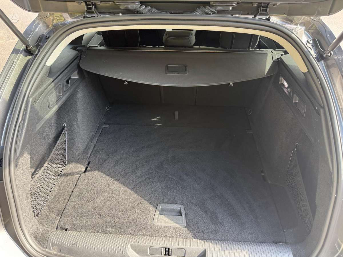 Peugeot 308, 1.2 l., Универсал