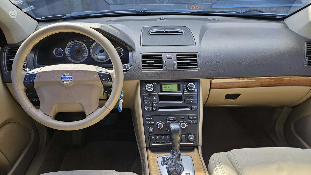 Volvo XC90 - 12