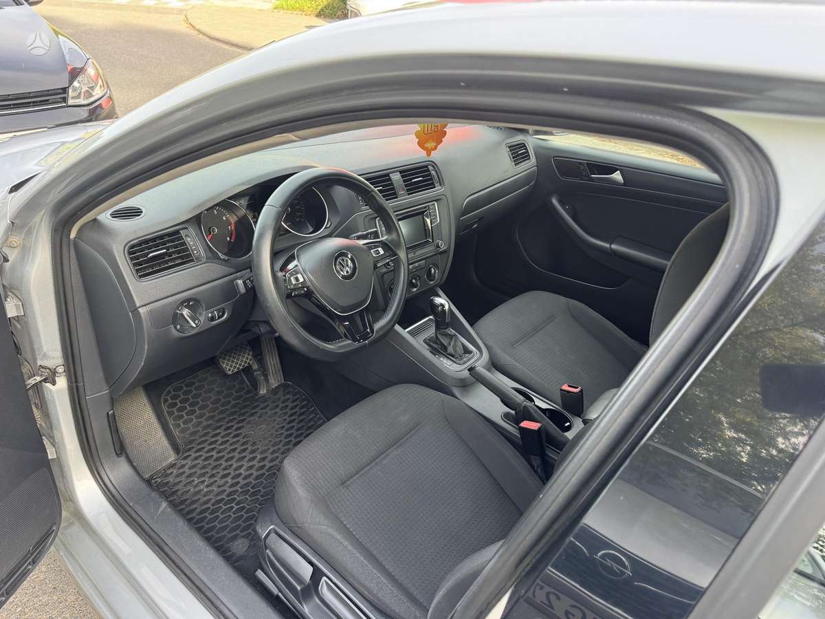Volkswagen Jetta, 1.4 l., Седан