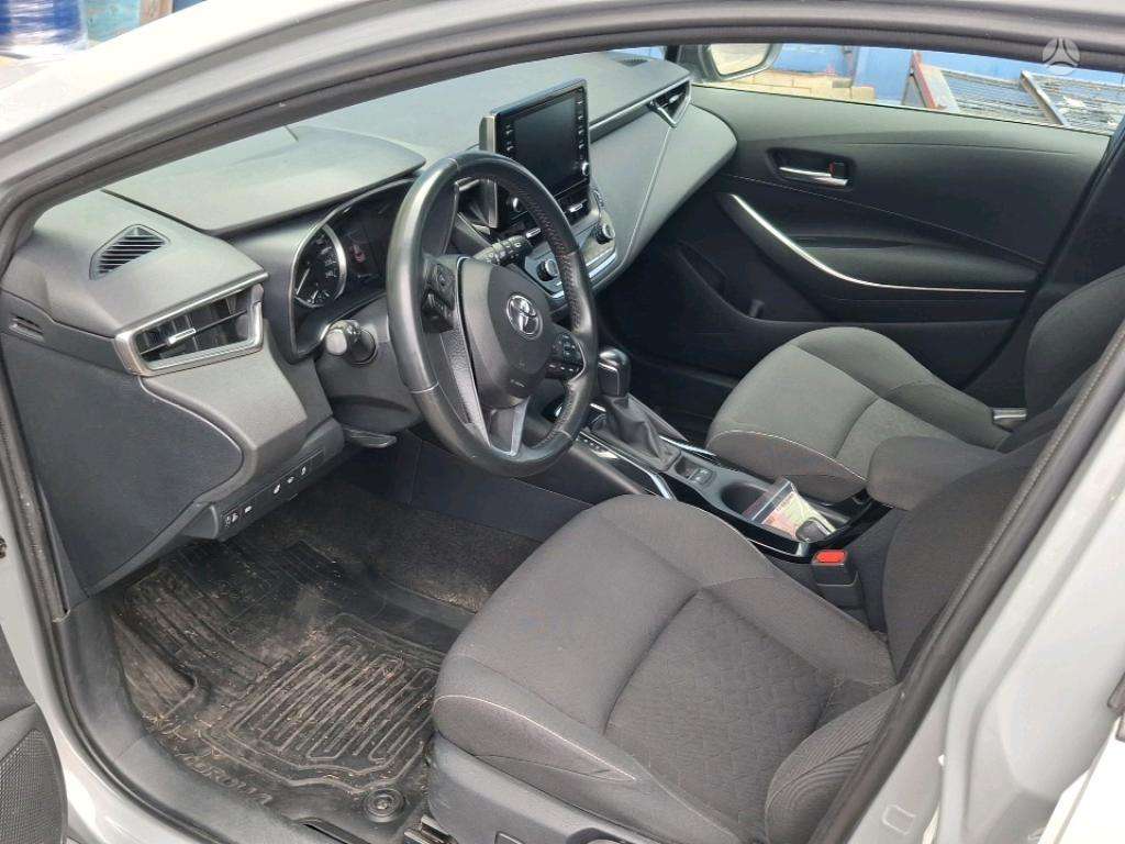Toyota Corolla - 5