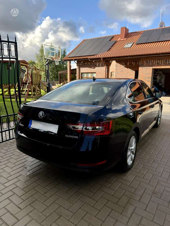 Skoda Superb, 1.8 l., Хэтчбек