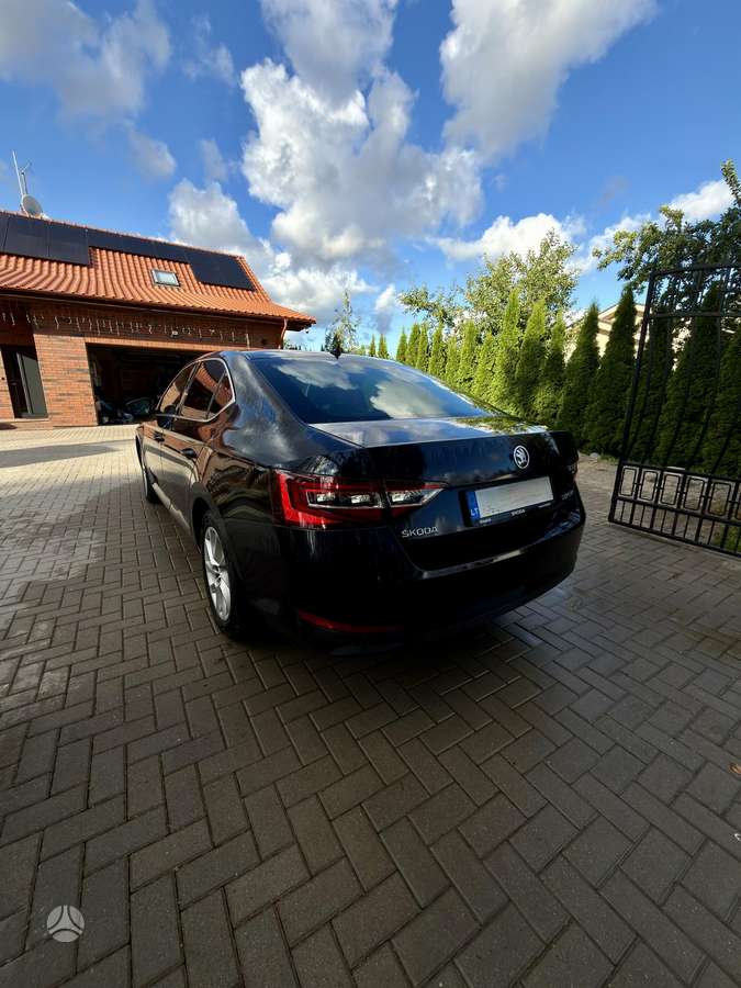 Skoda Superb, 1.8 l., Хэтчбек
