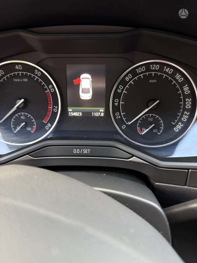 Skoda Superb, 1.8 l., Хэтчбек