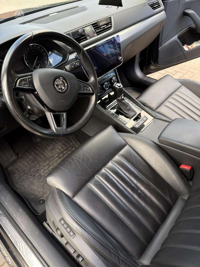 Skoda Superb, 1.8 l., Хэтчбек