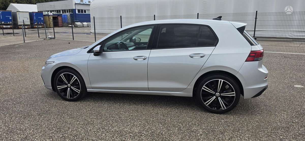 Volkswagen Golf - 9