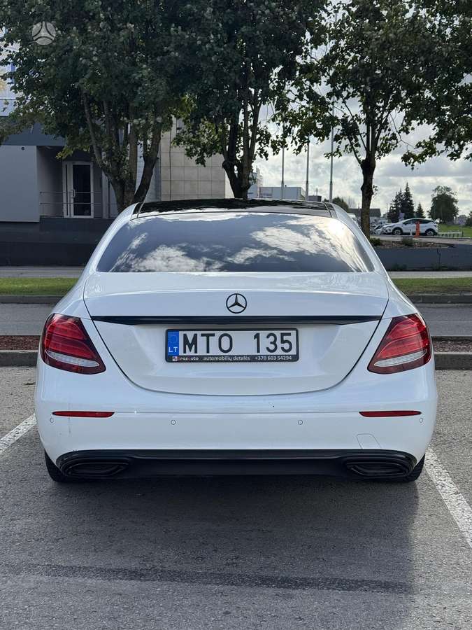 Mercedes-Benz E220, 2.0 l., Седан