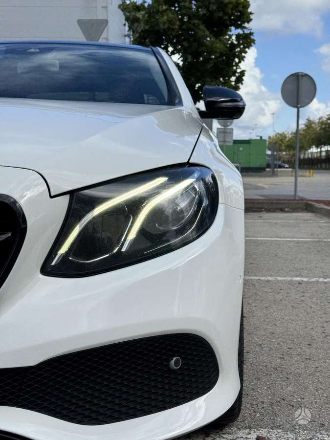 Mercedes-Benz E220, 2.0 l., Седан