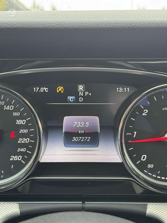 Mercedes-Benz E220, 2.0 l., Седан
