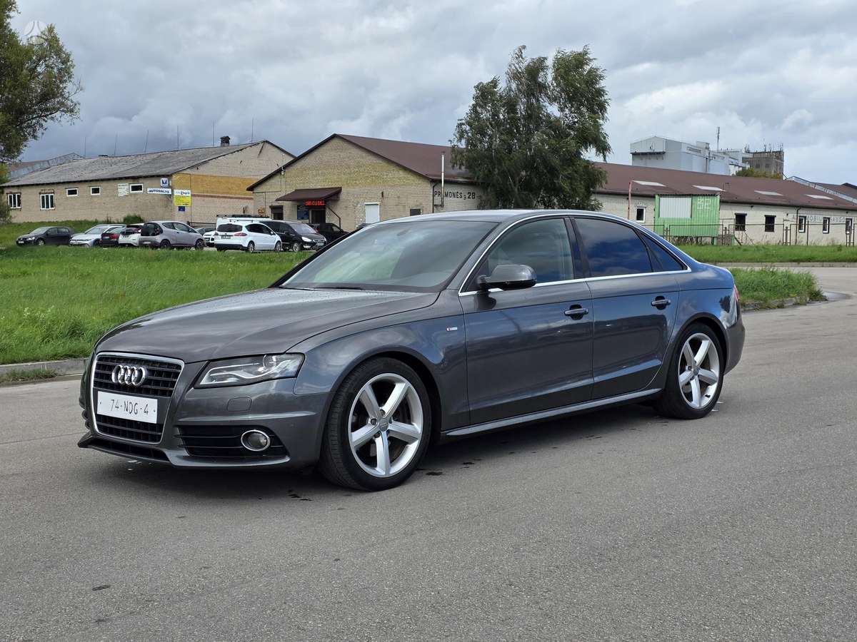 Audi A4 - 1