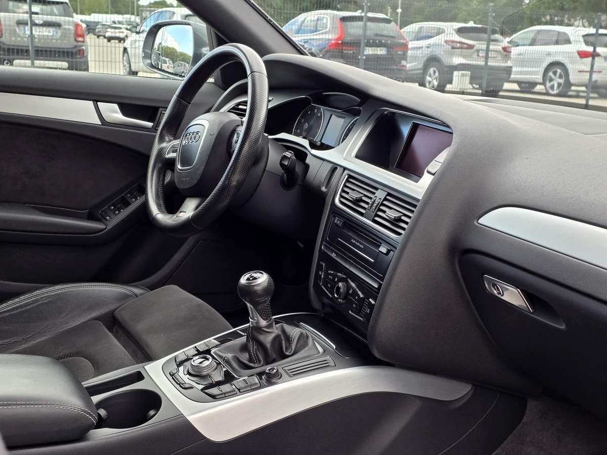 Audi A4 - 12