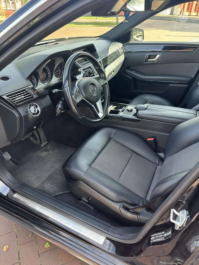 Mercedes-Benz E220 - 7