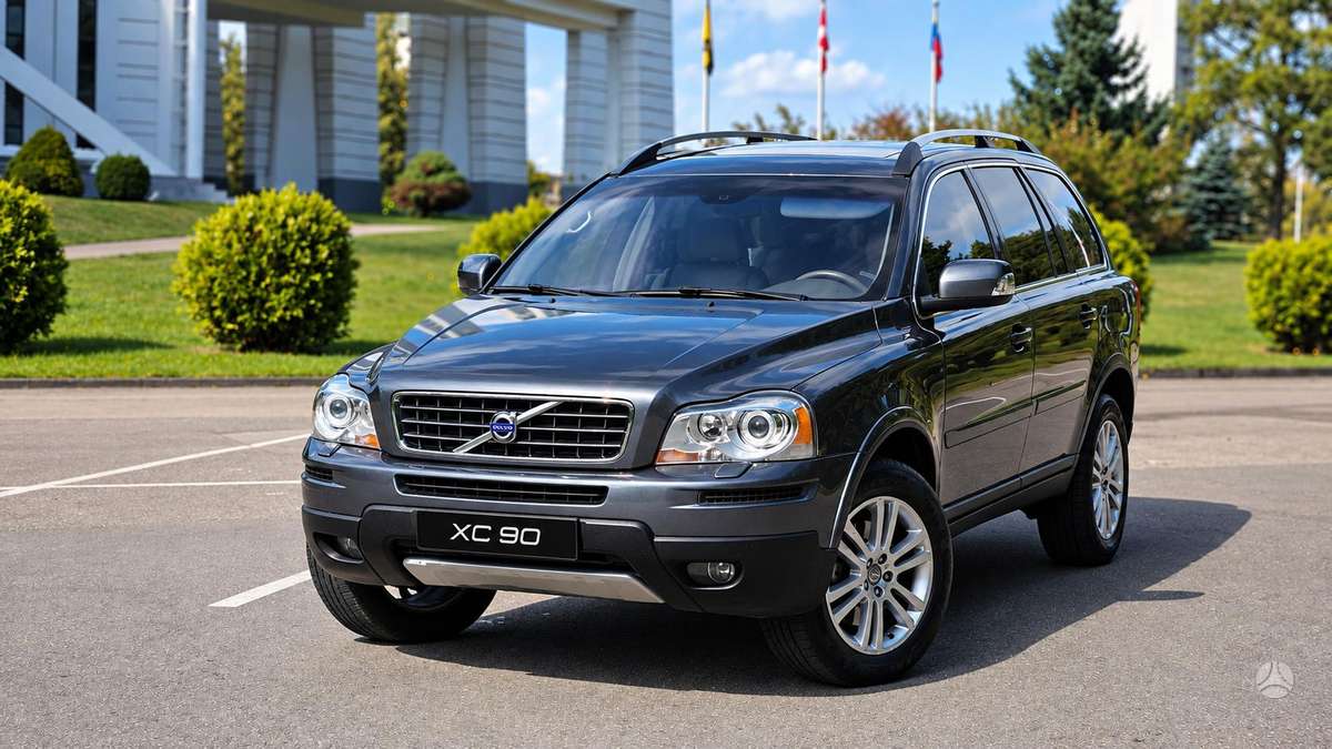 Volvo XC90 - 1