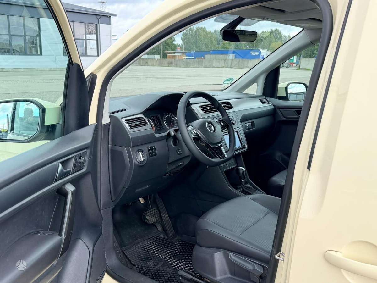 Volkswagen Caddy Maxi - 11