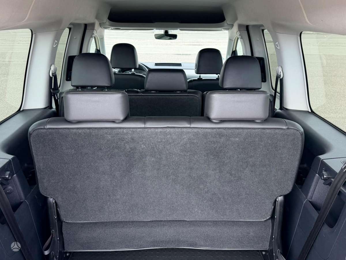 Volkswagen Caddy Maxi - 10
