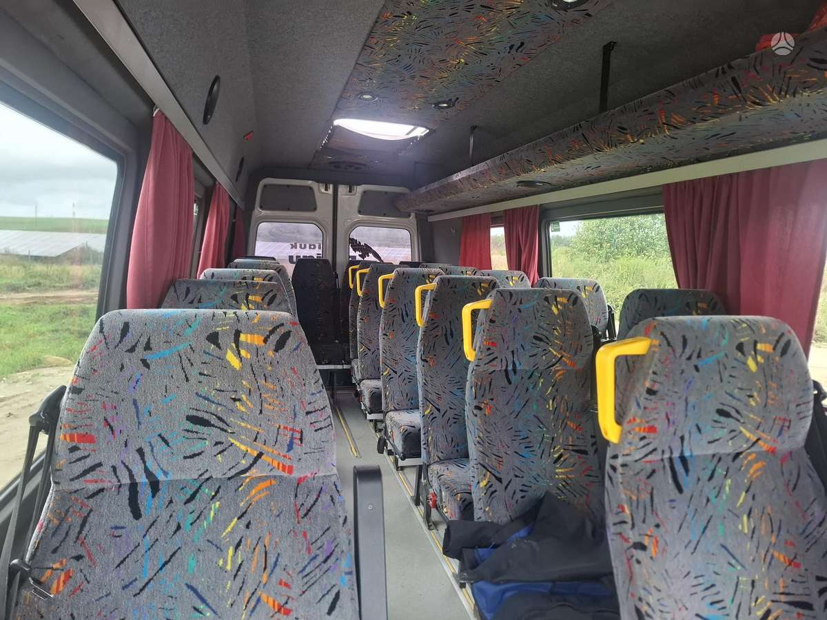 Volkswagen Crafter, passenger minibus