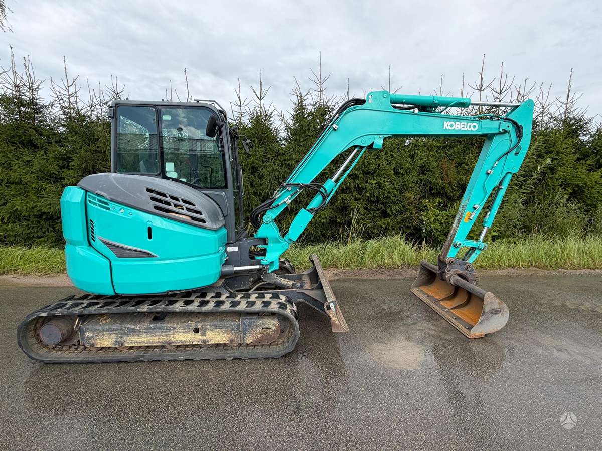 Kobelco SK55SRX-6, mini excavator