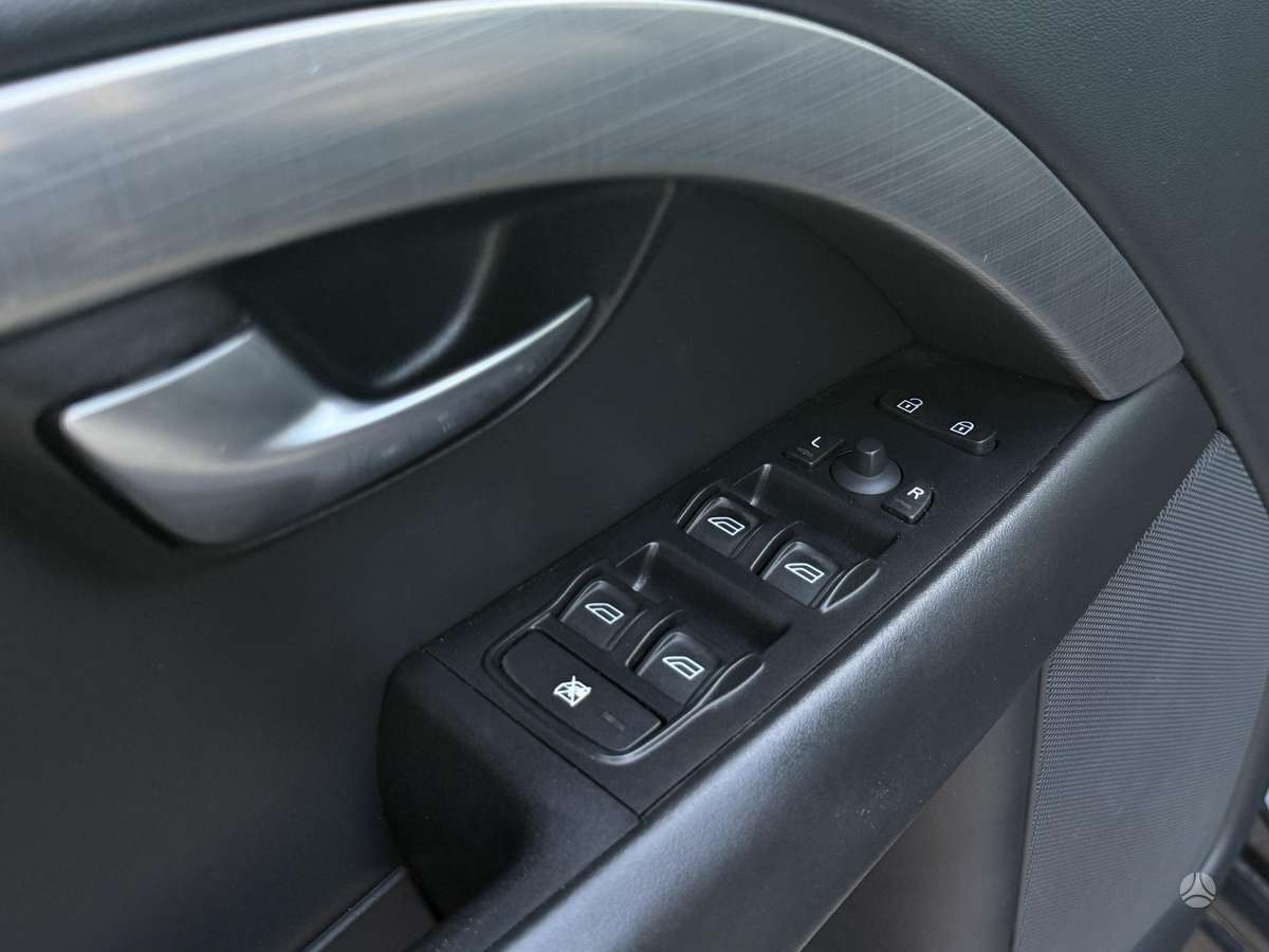 Volvo V70, 2.4 l., Универсал