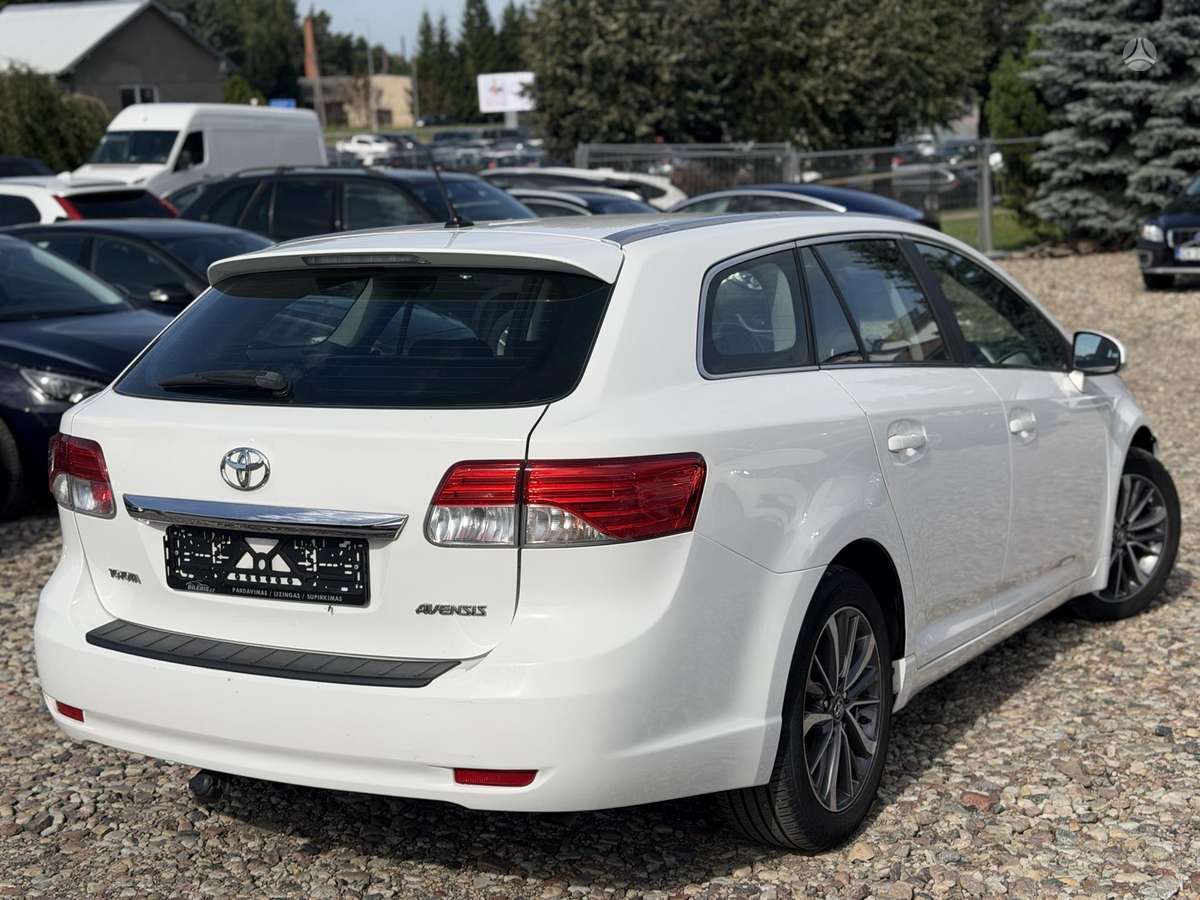 Toyota Avensis - 3