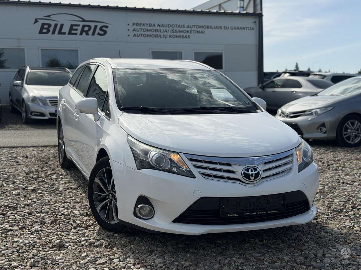 Toyota Avensis - 1