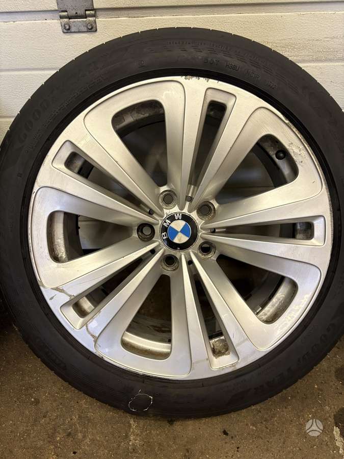 BMW, lengvojo lydinio, R18