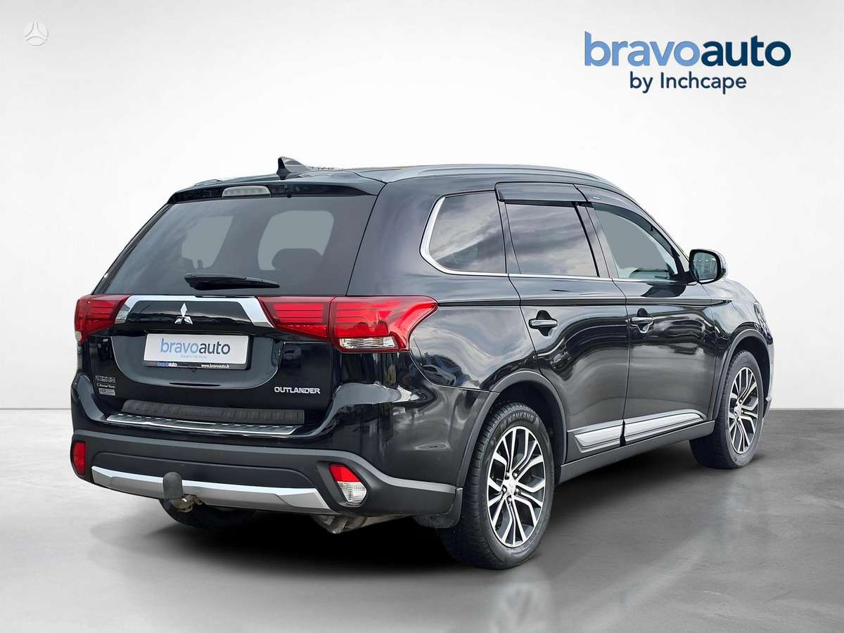 Mitsubishi Outlander - 5