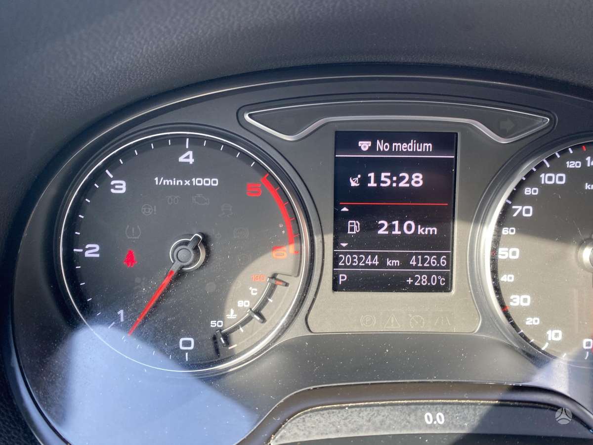 Audi A3, 1.6 l., Хэтчбек