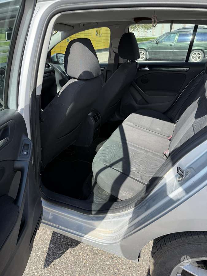 Volkswagen Golf - 12