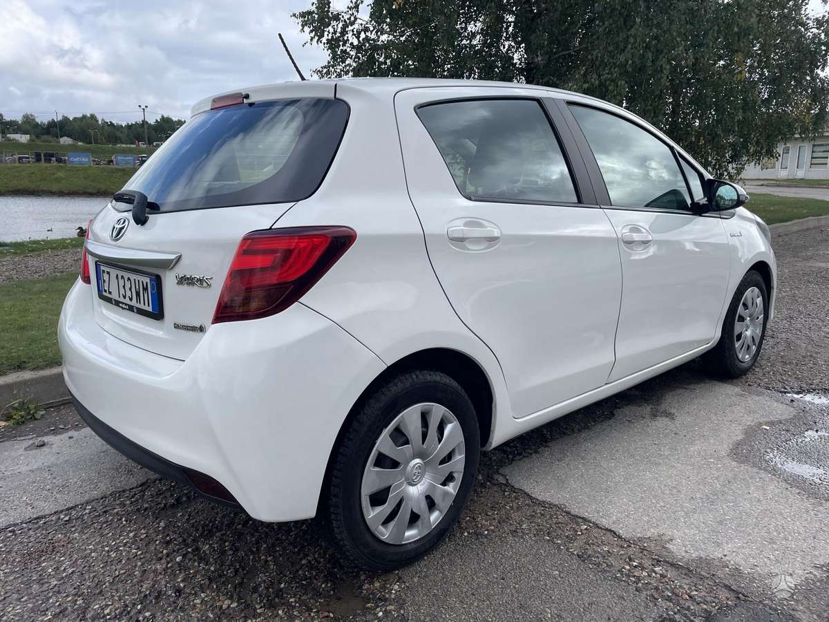 Toyota Yaris - 3