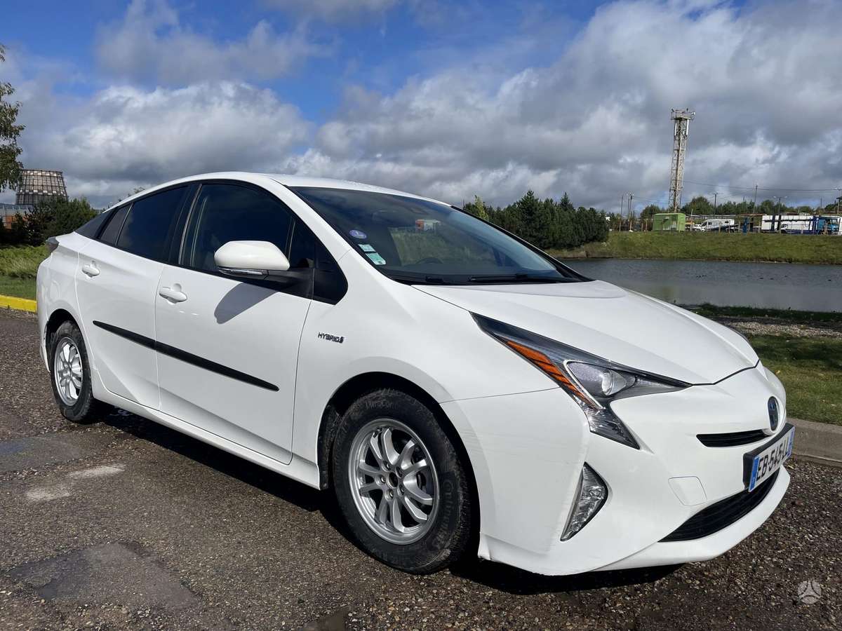 Toyota Prius - 1