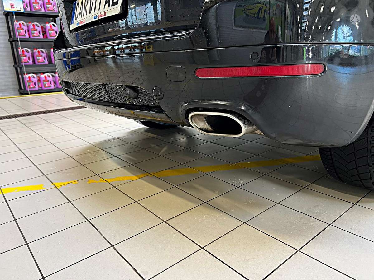 Volkswagen Touareg - 9