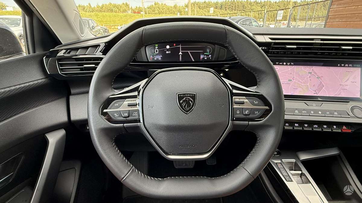 Peugeot 308, 1.2 l., hatchback