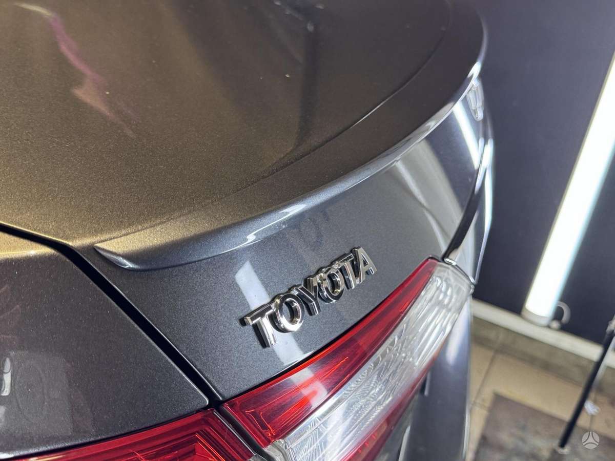 Toyota Corolla, 1.6 l., Седан